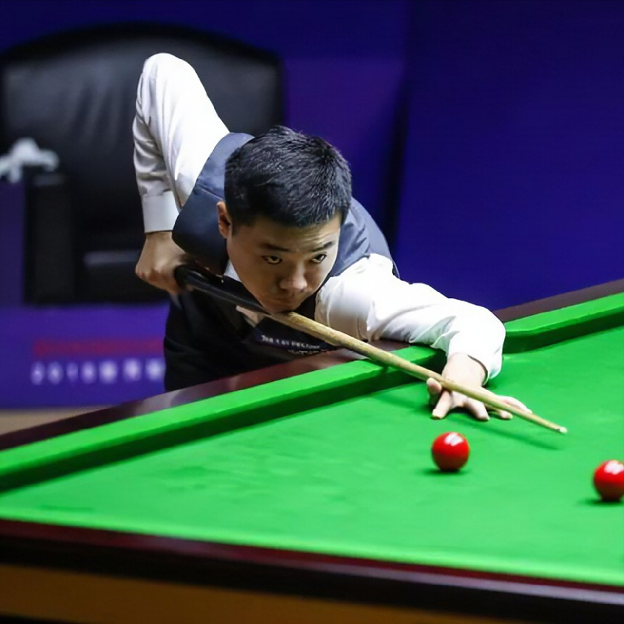 励着更多中 励着更多中